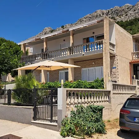 In With Air Conditioning, Wifi, Washing Machine 4947-6 Πανσιόν Brela